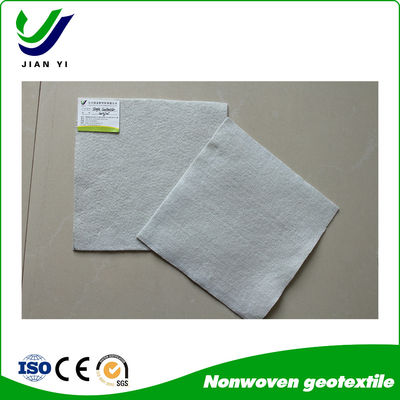 Geotextil no tejido de fibras cortas 100-800 g/m2 Resistencia a las punciones Excelente para uso geotécnico