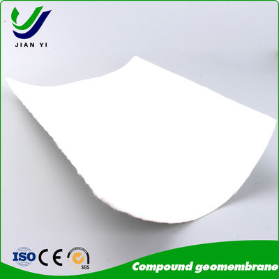 Geomembrana compuesta de HDPE con alta resistencia a la tracción y a la perforación