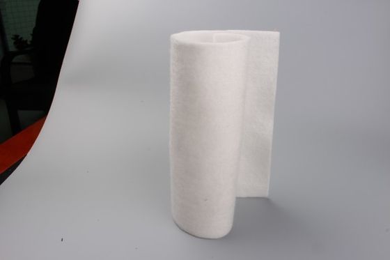1m-6m de anchura Geotextil de fibra de grapa resistente a la corrosión y a los productos químicos para una larga vida útil
