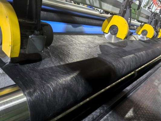 Geotextil de fibra larga negra de alta resistencia a la tracción y resistencia a las perforaciones para estructuras de edificios