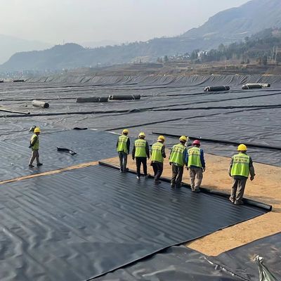 Geomembrana impermeable de HDPE lisa para vertederos y aguas residuales