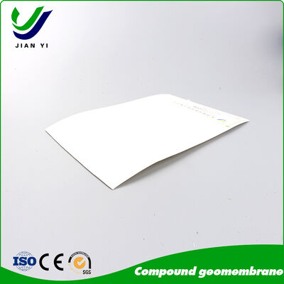 Geomembrana Compuesta de HDPE Multifuncional para Refuerzo y Antifiltración en Ingeniería Civil