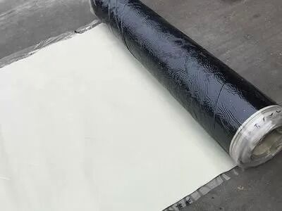 EVA300 & EVA500 membrana impermeable de polímero sintético enrollada con excelente resistencia a las perforaciones y alta resistencia a la tracción para ingeniería anti filtración